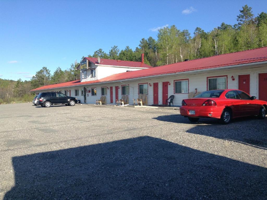 Richard Lake Motel Coniston Extérieur photo