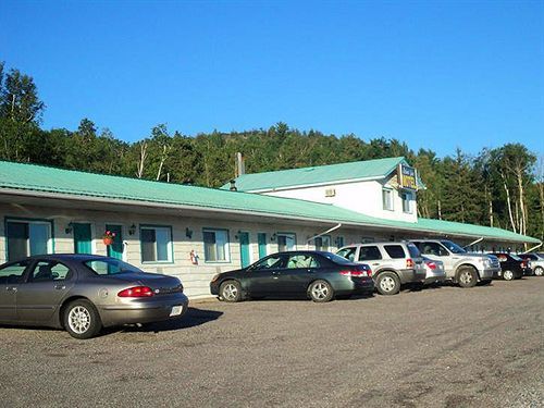 Richard Lake Motel Coniston Extérieur photo