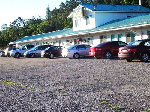 Richard Lake Motel Coniston Extérieur photo